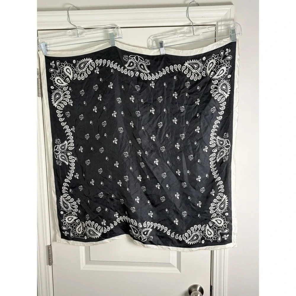 Rebecca Minkoff Scarf Pure Silk Black Paisley Bandanna Print pattern SZ 32
